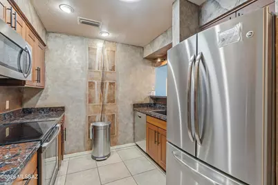 1122 N Abrego Drive, Green Valley, AZ 85614 - Photo 14