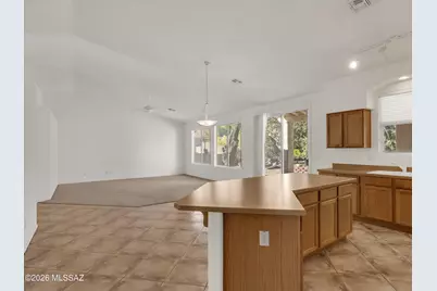 345 E Shore Cliff Place, Oro Valley, AZ 85737 - Photo 10
