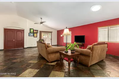2325 W Silverbell Tree Drive, Tucson, AZ 85745 - Photo 4