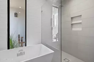 2805 N Bella Terraza Ct N, Tucson, AZ 85712 - Photo 26