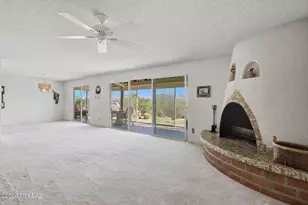 615 W Continental Rd, Green Valley, AZ 85622 - Photo 10