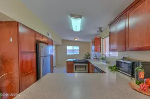 100 E Freihage Dr, Sierra Vista, AZ 85635 - Photo 8