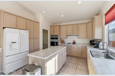 2315 E Bonita Canyon Drive, Green Valley, AZ 85614 - Photo 22