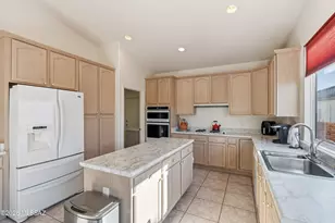 2315 E Bonita Canyon Dr, Green Valley, AZ 85614 - Photo 22