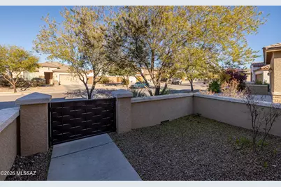 5846 S Clonmellon Avenue, Tucson, AZ 85747 - Photo 4