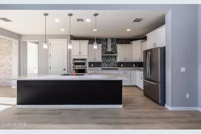 5846 S Clonmellon Avenue, Tucson, AZ 85747 - Photo 8