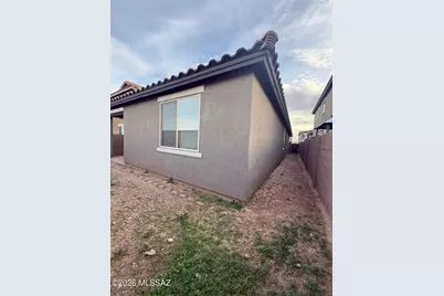 652 W Calle Espadero, Sahuarita, AZ 85629 - Photo 18