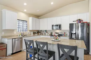 8806 W Weeping Dalea Dr, Marana, AZ 85653 - Photo 4