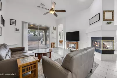 12929 N Meadview Way, Oro Valley, AZ 85755 - Photo 2