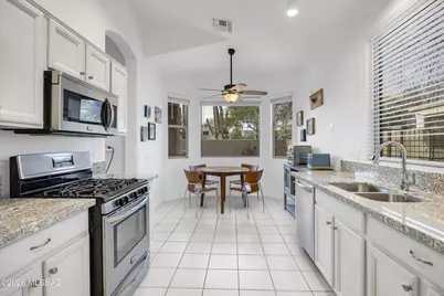 12929 N Meadview Way, Oro Valley, AZ 85755 - Photo 6