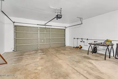 10054 E Cedar Hill Drive, Tucson, AZ 85748 - Photo 32