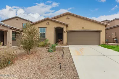 7803 S Sugarbend Drive, Tucson, AZ 85757 - Photo 2