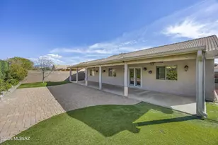 8165 E Smooth Sumac Ln, Tucson, AZ 85710 - Photo 6