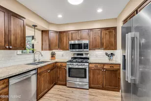 241 E La Espina, Green Valley, AZ 85614 - Photo 6