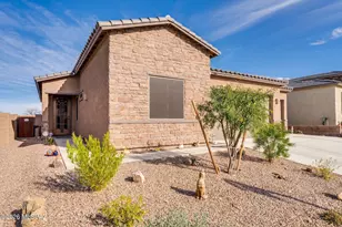 17593 S Ridgerunner Dr, Vail, AZ 85641 - Photo 2