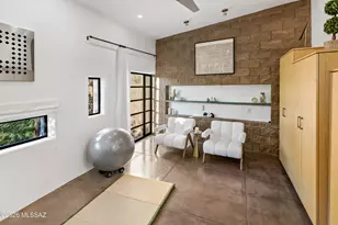 5500 W Chaos Canyon Ln, Tucson, AZ 85745 - Photo 16