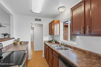 6211 E 17th Street, Tucson, AZ 85711 - Photo 14