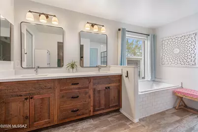 7839 N Sombrero Peak Drive, Tucson, AZ 85743 - Photo 24