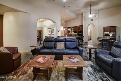 11158 N Pusch Ridge Vistas Drive, Oro Valley, AZ 85737 - Photo 12