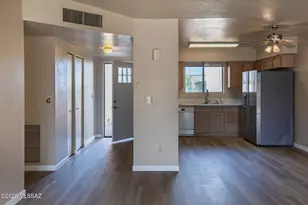 7336 N Las Quintas Dr, Tucson, AZ 85704 - Photo 6