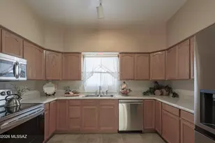 232 S Clubhouse Ln, Sierra Vista, AZ 85635 - Photo 6