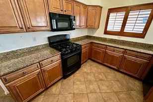 8229 W Zlacket Dr, Tucson, AZ 85757 - Photo 12