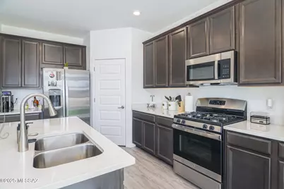 7121 W Vineridge Drive, Tucson, AZ 85757 - Photo 18