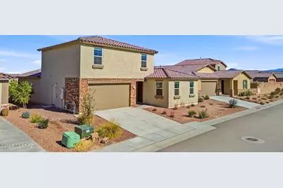 10498 W Beaman Lane, Marana, AZ 85653 - Photo 2