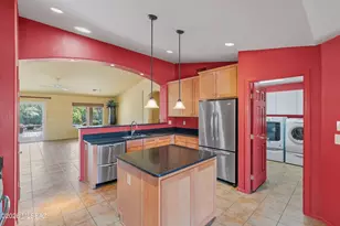 2630 E Genevieve Way, Green Valley, AZ 85614 - Photo 16