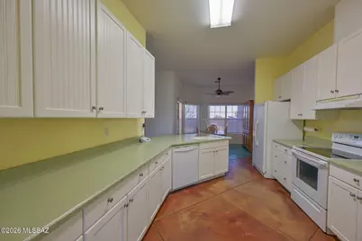 819 N Calle Princesa, Vail, AZ 85641 - Photo 10