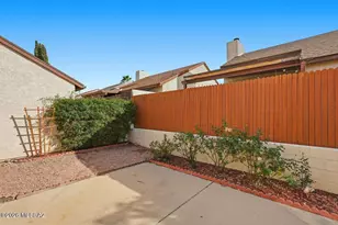 8876 N Carolanne Dr, Tucson, AZ 85742 - Photo 20