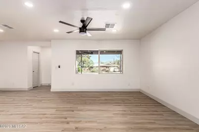 2032 E Florence Drive, Tucson, AZ 85719 - Photo 4