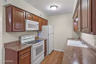 6335 N Barcelona Lane #716, Tucson, AZ 85704 - Photo 4