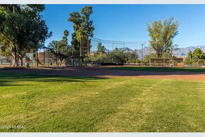 7426 E Montecito Drive, Tucson, AZ 85710 - Photo 36