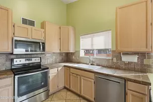 190 W Greer Ln, Tucson, AZ 85704 - Photo 18