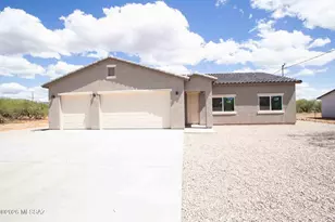 21 Via Inglaterra Ct, Rio Rico, AZ 85648 - Photo 1