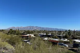 213 N Boulder Terrace, Tucson, AZ 85745 - Photo 1