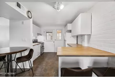 328 S Paseo Pena #D, Green Valley, AZ 85614 - Photo 8