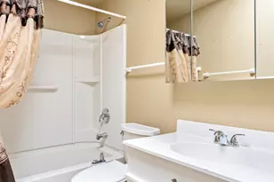 1821 S Rocky Mountain Dr, Tucson, AZ 85710 - Photo 14