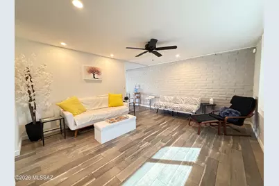 8271 E Kenyon Drive, Tucson, AZ 85710 - Photo 4