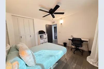 8271 E Kenyon Drive, Tucson, AZ 85710 - Photo 18