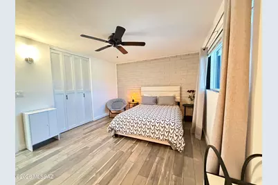 8271 E Kenyon Drive, Tucson, AZ 85710 - Photo 16