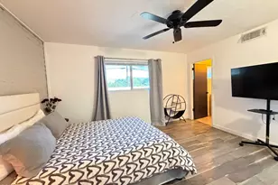 8271 E Kenyon Dr, Tucson, AZ 85710 - Photo 14