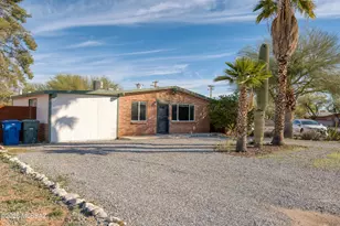 5549 E 2nd St, Tucson, AZ 85711 - Photo 1