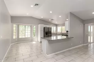 3098 S Giovanna Dr, Tucson, AZ 85730 - Photo 10