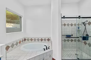 9801 N Ridge Shadow Pl, Tucson, AZ 85704 - Photo 14