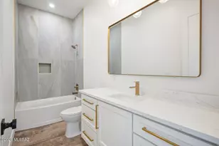 11790 N Migitty Ln, Tucson, AZ 85742 - Photo 10