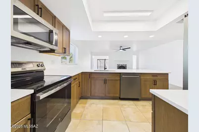 1717 S Burning Tree Avenue, Tucson, AZ 85710 - Photo 8
