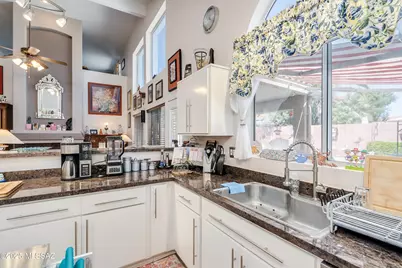 11426 N Silver Pheasant Loop, Tucson, AZ 85737 - Photo 18