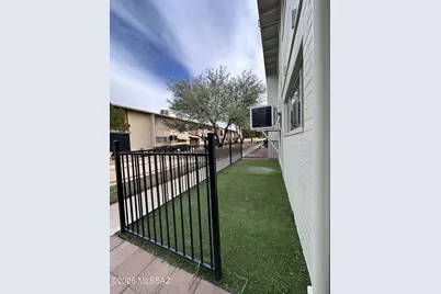 1776 S Palo Verde Avenue #N105, Tucson, AZ 85713 - Photo 14